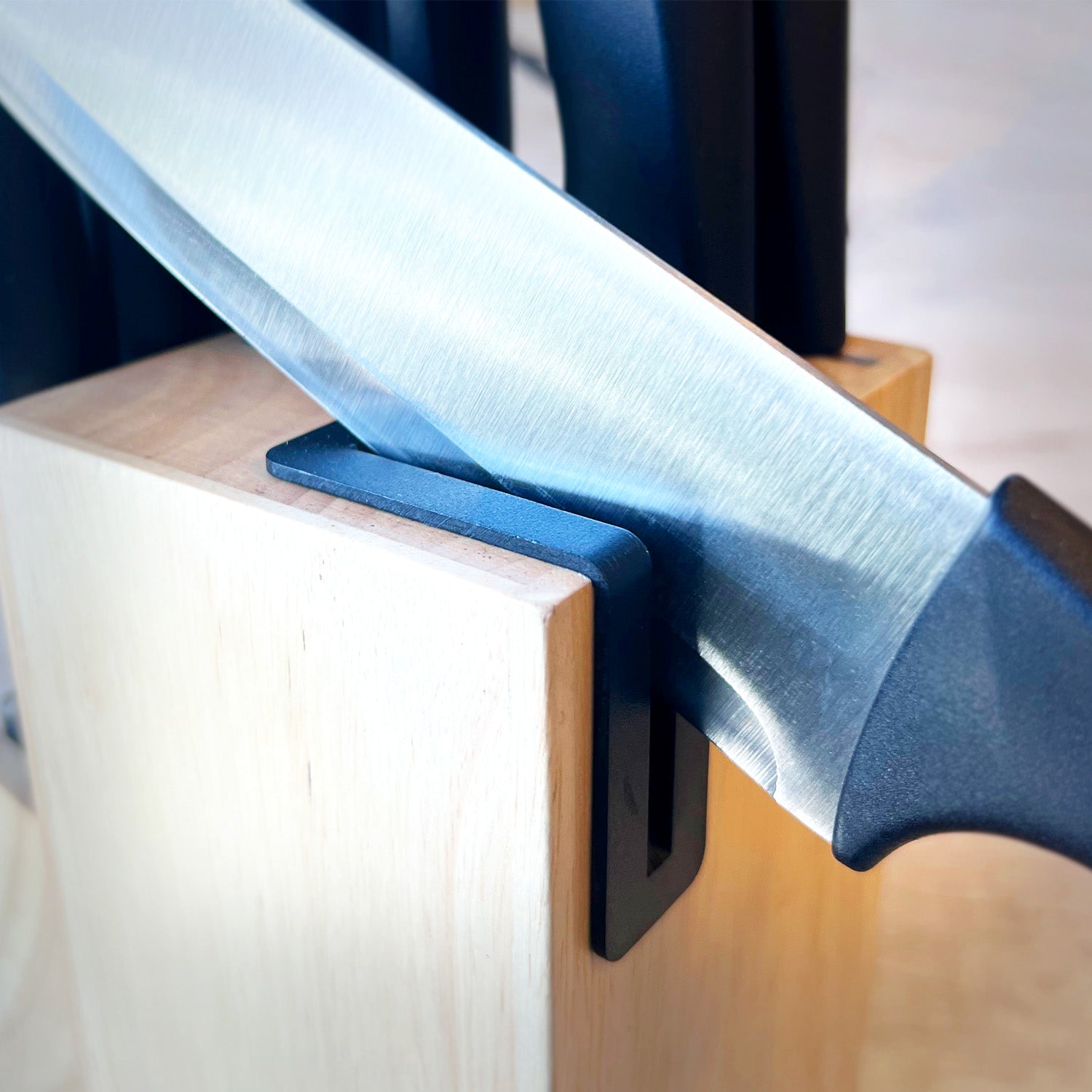 Set de 10 cuchillos con organizador y afilador integrado.